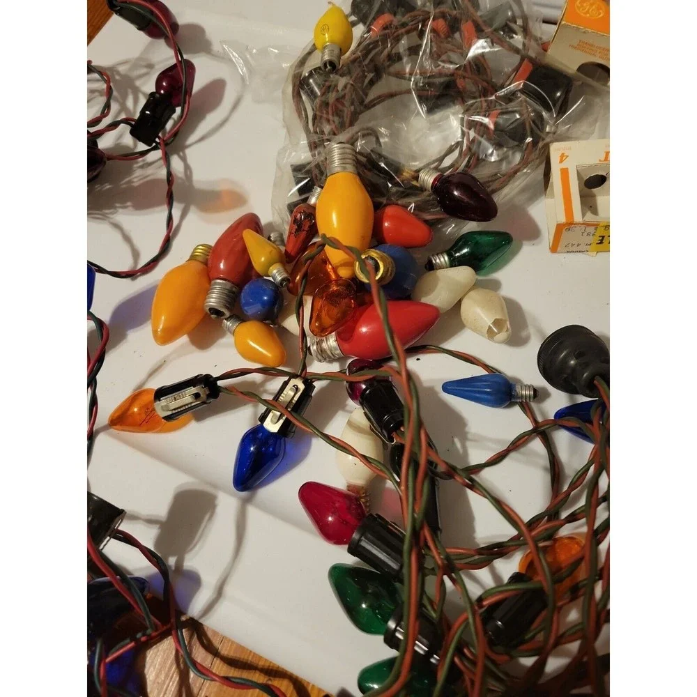 Lot 4 Vintage Christmas Tree Lights 15 Socket Bulb String Strand Red Green Wire